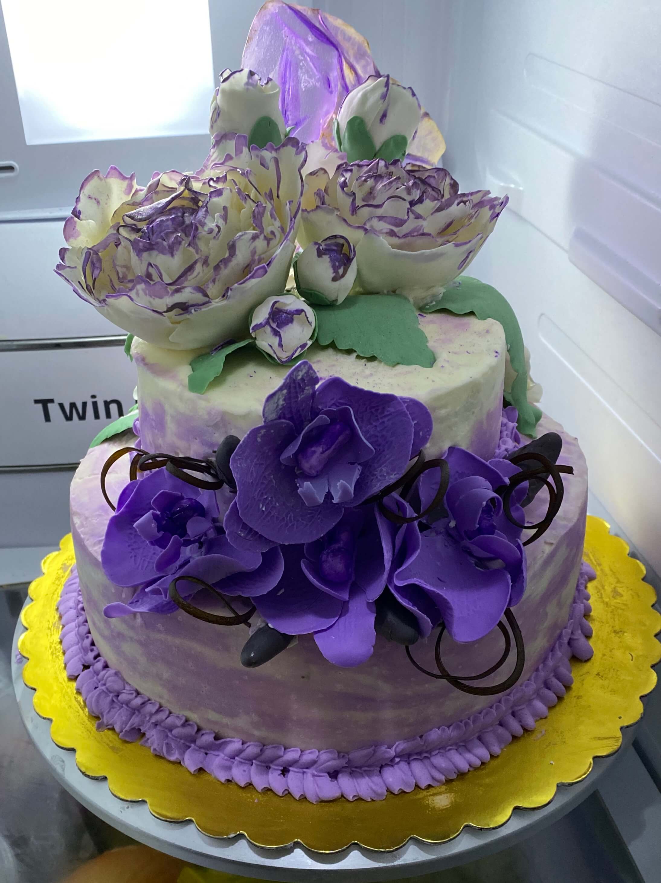 Custom Cakes - custom
